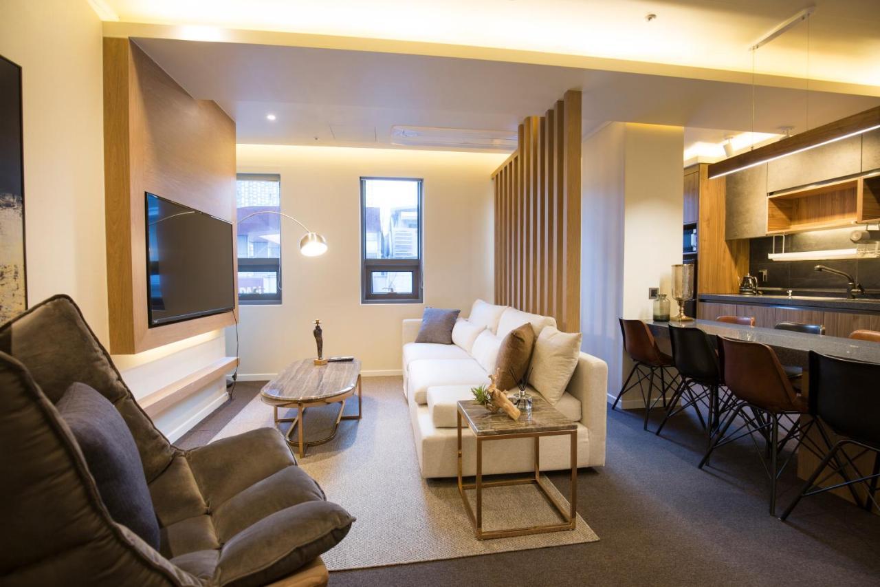 Uh Suite The Jongno Сеул Экстерьер фото