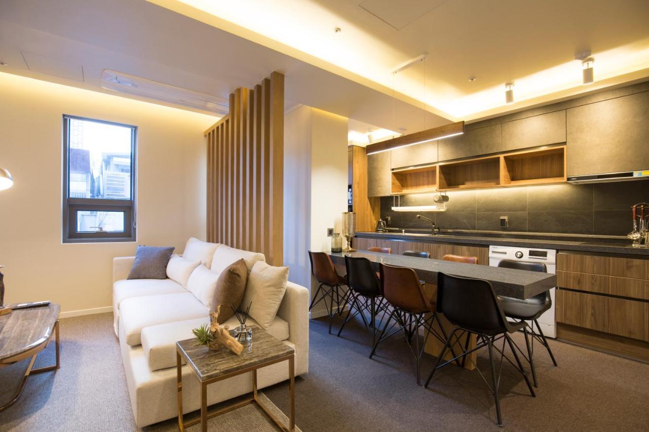 Uh Suite The Jongno Сеул Экстерьер фото